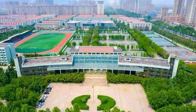 郑州市经济贸易学校校园实景