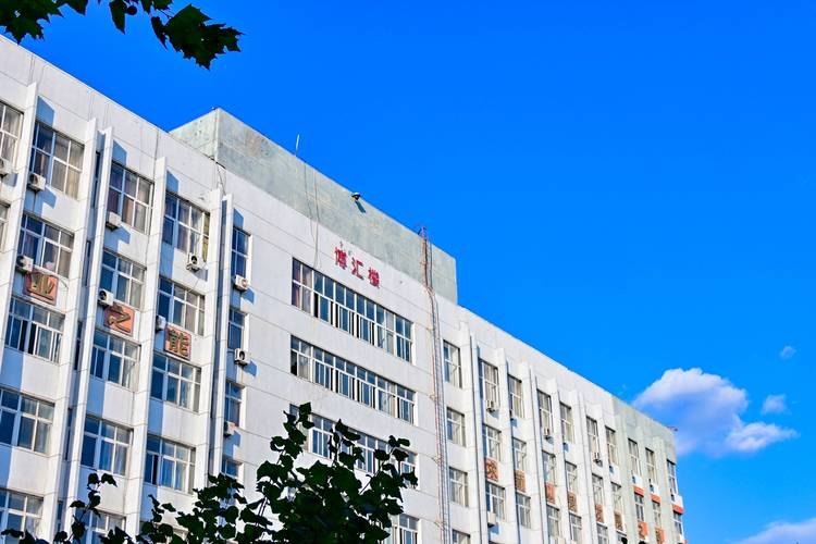 开滦技师学院校园实景