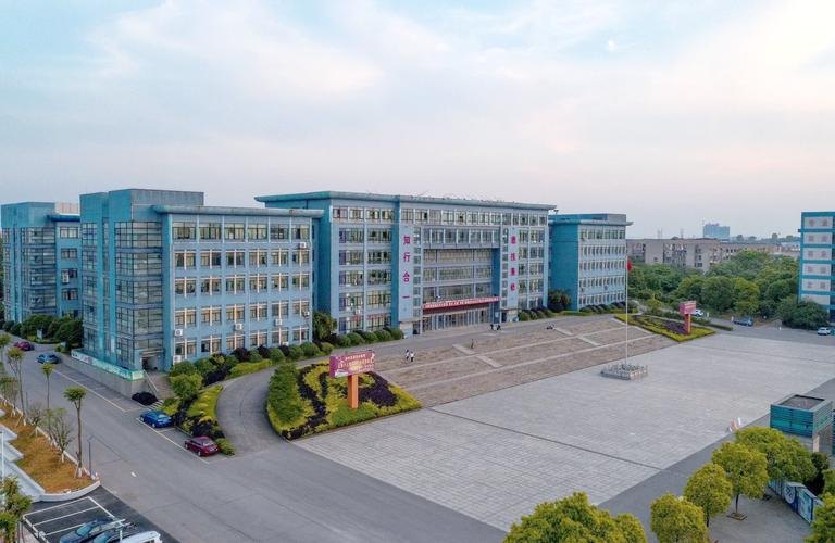 湖南安全技术职业学院校园实景