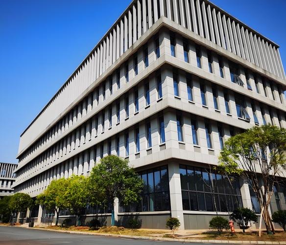 湖南汽车工程职业大学校园实景
