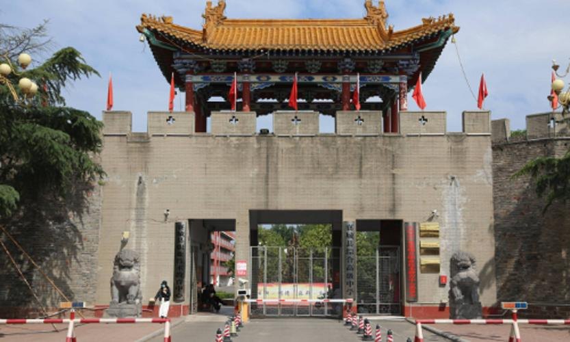 襄城县职业技术教育中心校园实景