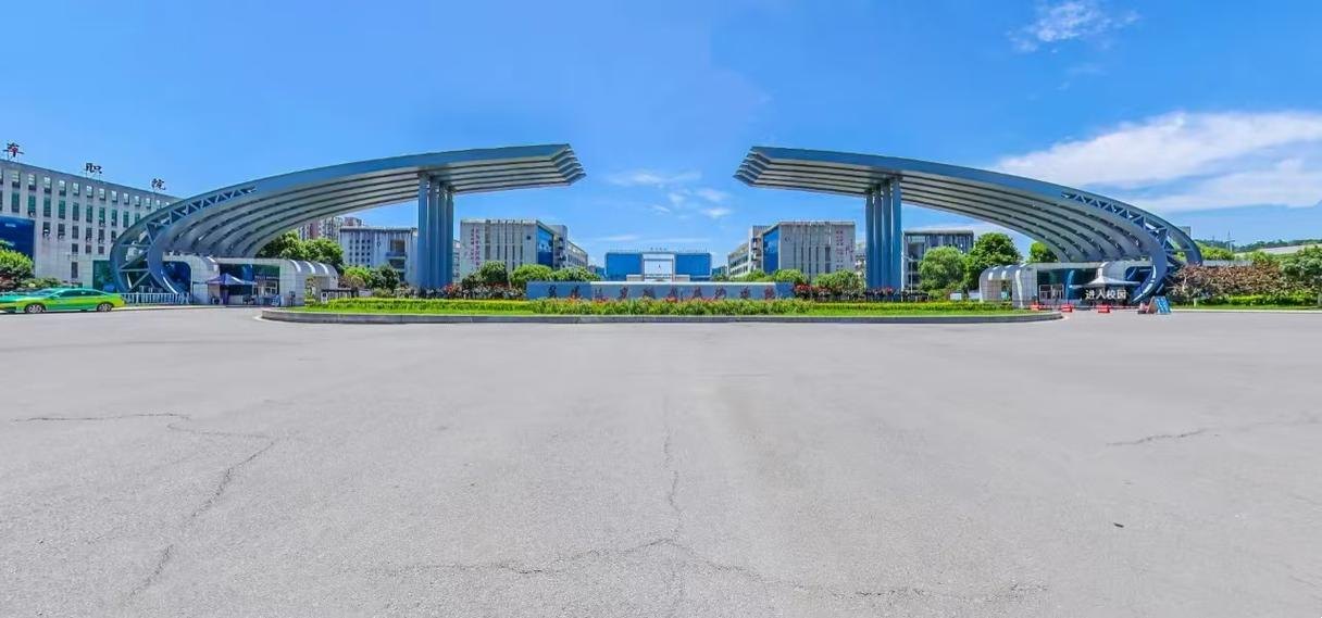 襄阳汽车职业技术学院校园实景