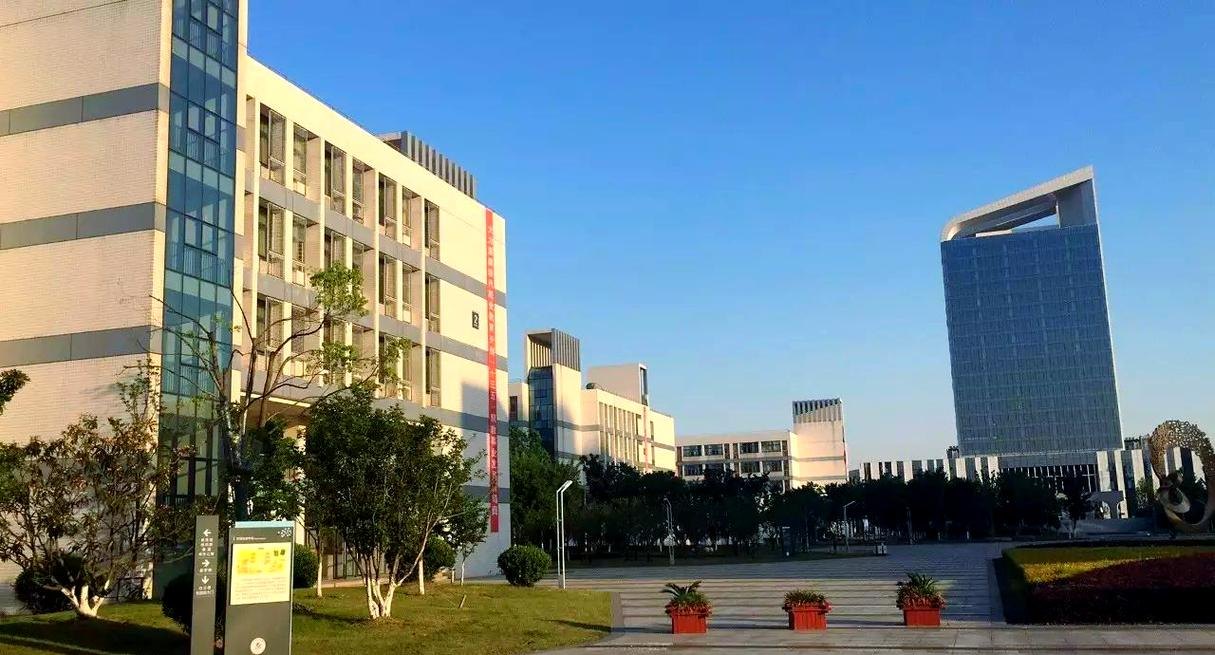 江苏商贸职业学院校园实景