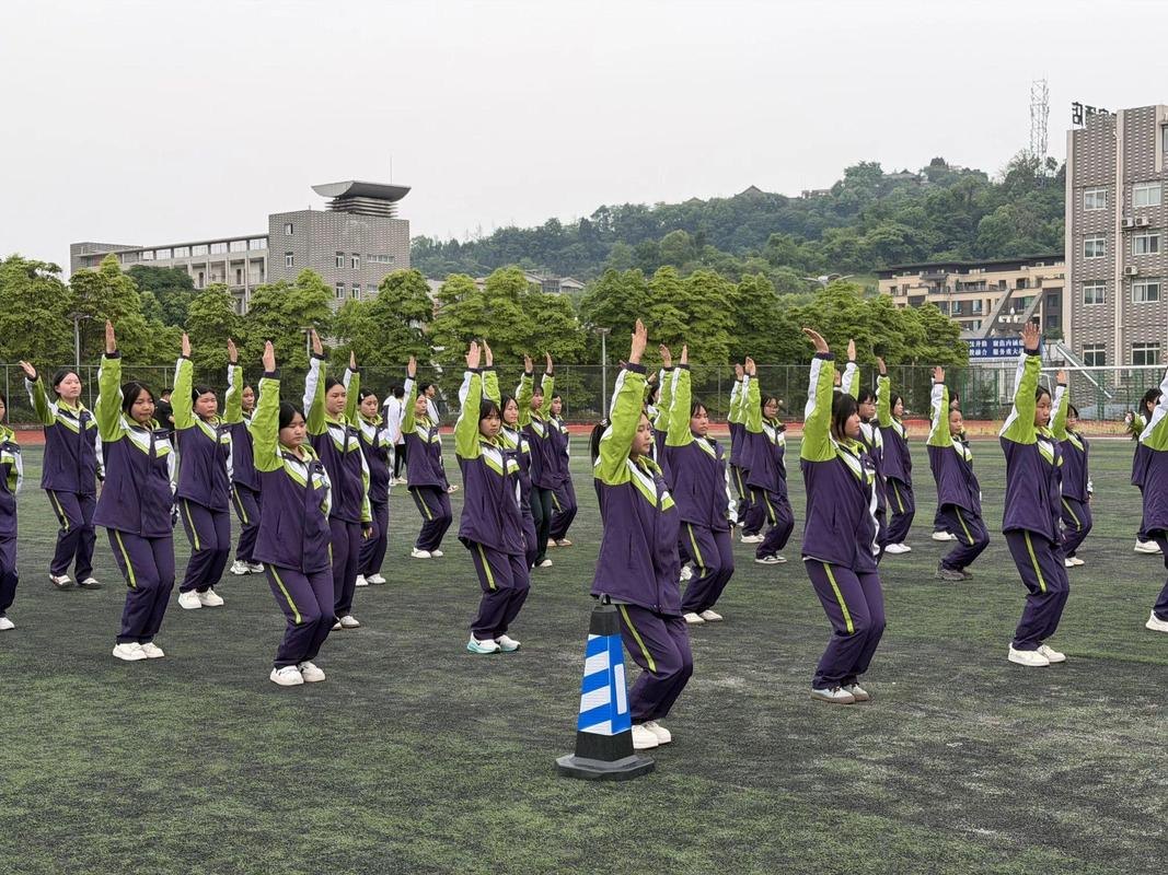 四川省蚕丝学校校园实景