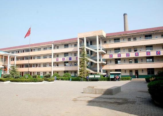 平陆县第一高级职业中学校园实景