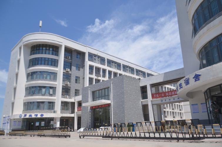郑州市信息技术学校校园实景