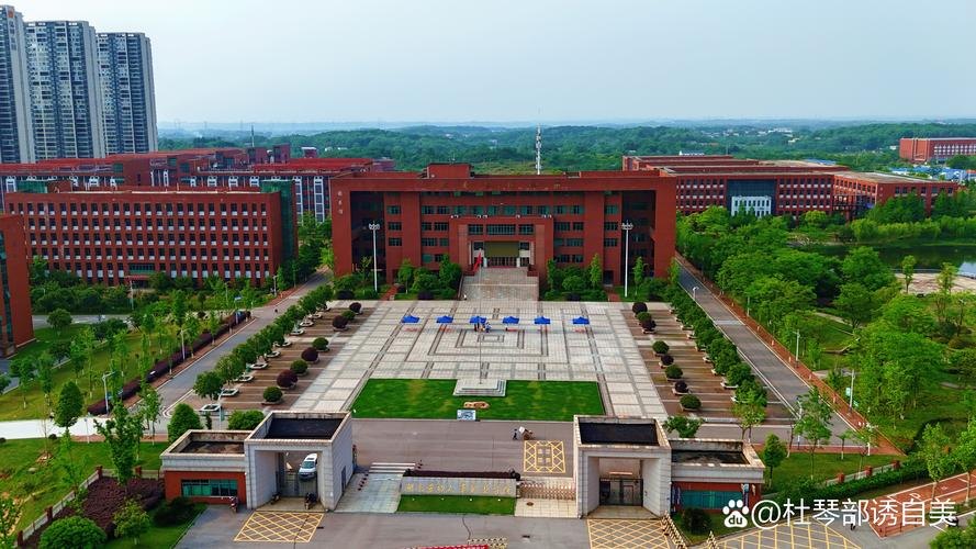 宁乡市职业中专学校校园实景
