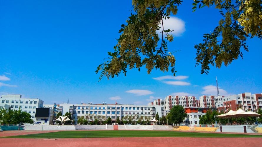 辽宁石化职业技术学院校园实景